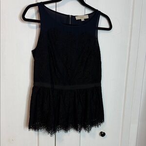 LOFT - US2 Black & Navy Lace Sleeveless Blouse